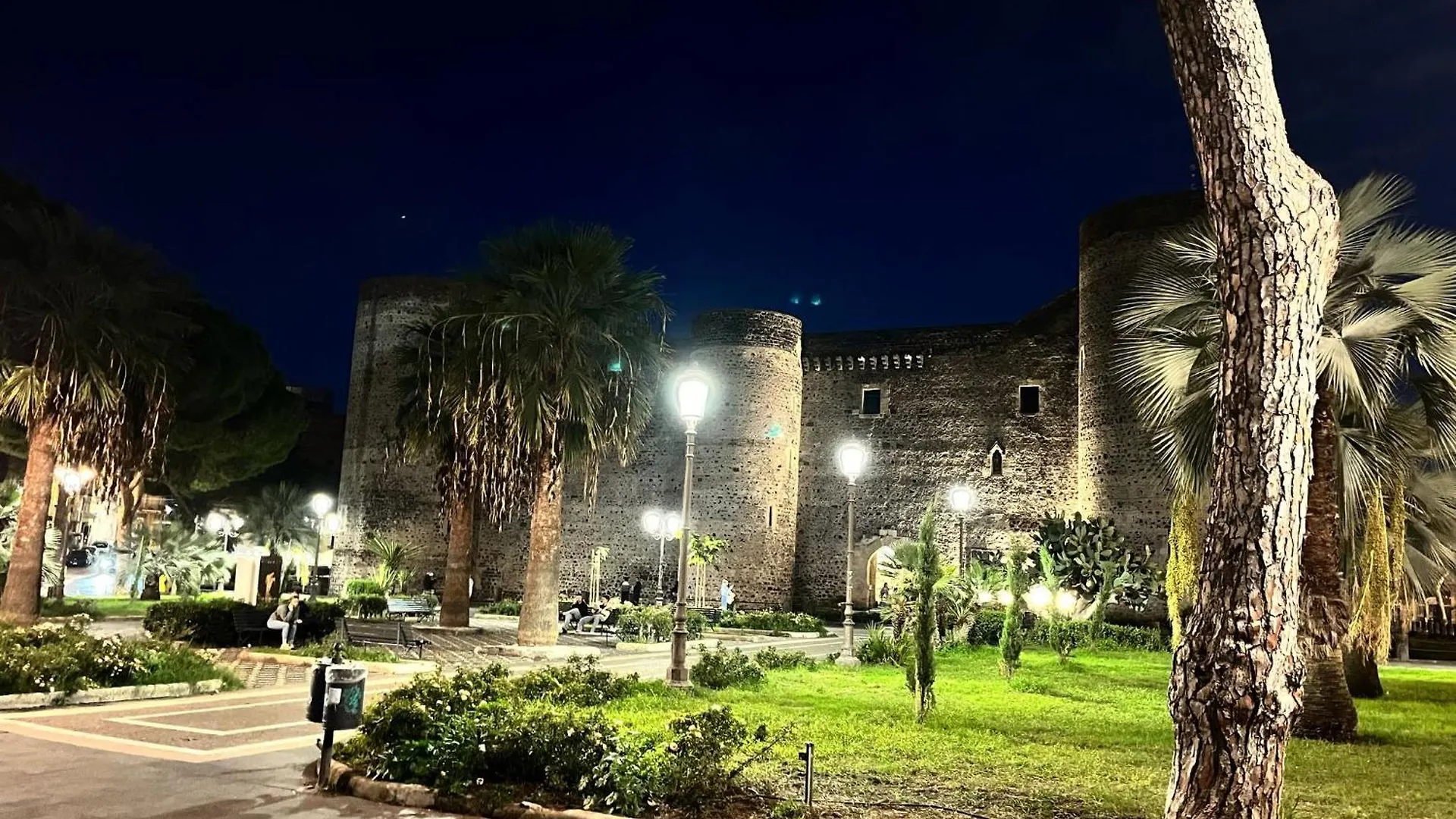 Cu Va E Cu Veni Apartment Catania